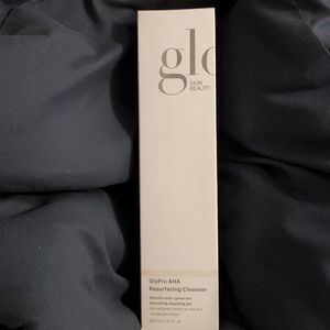 Glo Skin Beauty Glypro AHA Resurfacing Cleanser